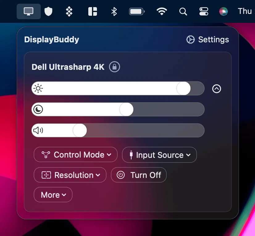 The menu bar panel controlling a 4K monitor, in dark mode
